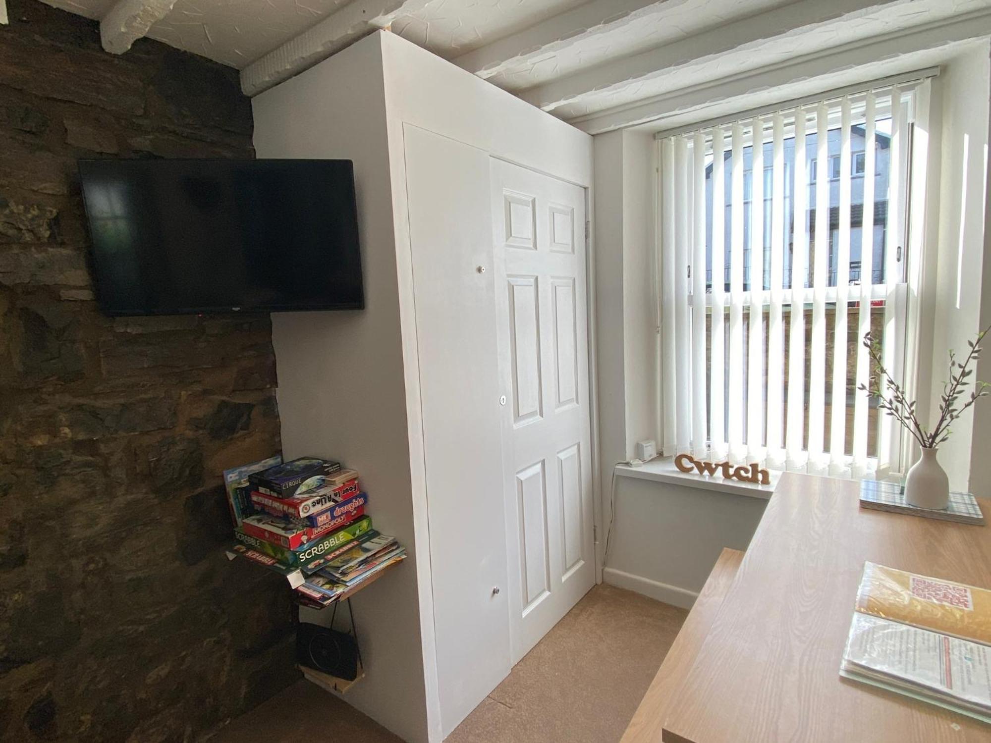 Vila The Cwtch, Log Fire, Sleeps 6, Nr Zip World, Brecon And Bike Park Wales Aberdare Exteriér fotografie